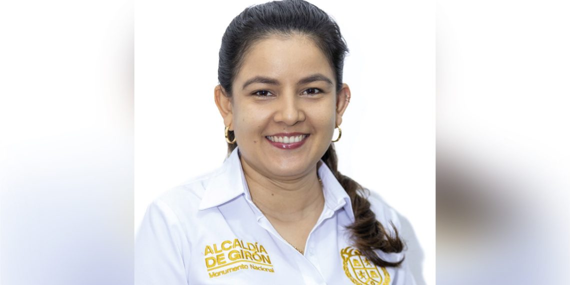Dayana Tavera asume como alcaldesa encargada de Girón tras nulidad electoral