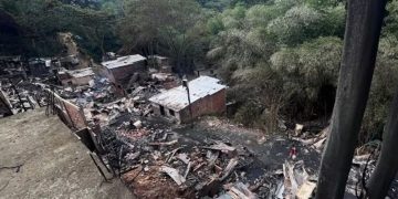 Comunidades unidas por la esperanza: campaña solidaria para damnificados del incendio en el barrio 12 de Octubre
