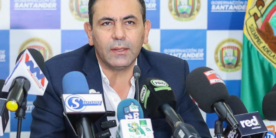 Gobernador de Santander exige acciones urgentes tras violento robo en Bucaramanga: “No podemos seguir así”