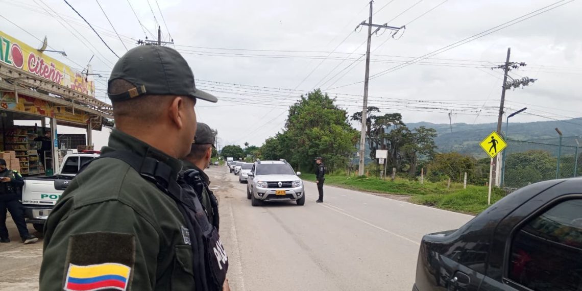 Civismo ejemplar marcó el puente de Reyes en Santander