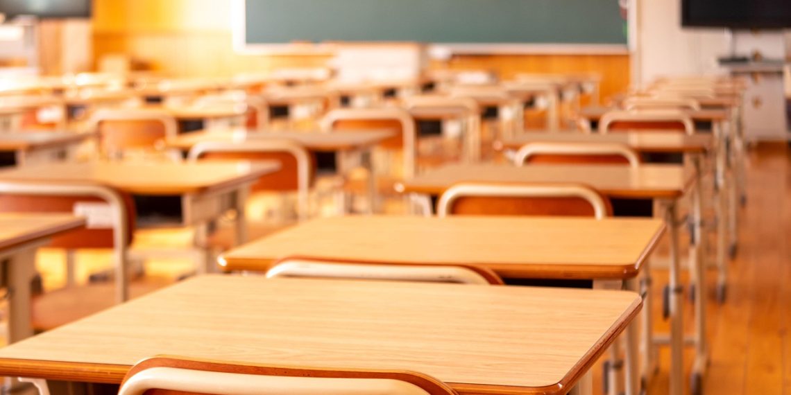 Corte Constitucional prohíbe negar ingreso a clases por deudas o incumplimientos menores