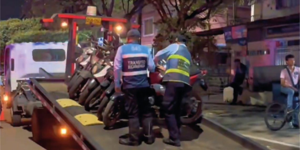 Dirección de Tránsito impone comparendos e inmovilizaciones en operativo nocturno de Bucaramanga