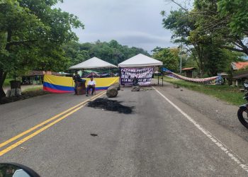 Sigue el paro: Bloqueos paralizan Santander mientras campesinos rechazan acuerdos