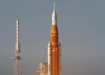 Artemis II despega rumbo a la historia: primera misión tripulada hacia la Luna en más de 50 años