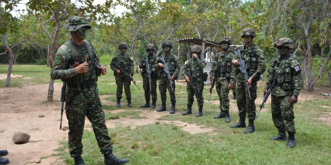 Ejército Nacional abrió convocatoria para profesionales que quieran integrarse como oficiales administrativos