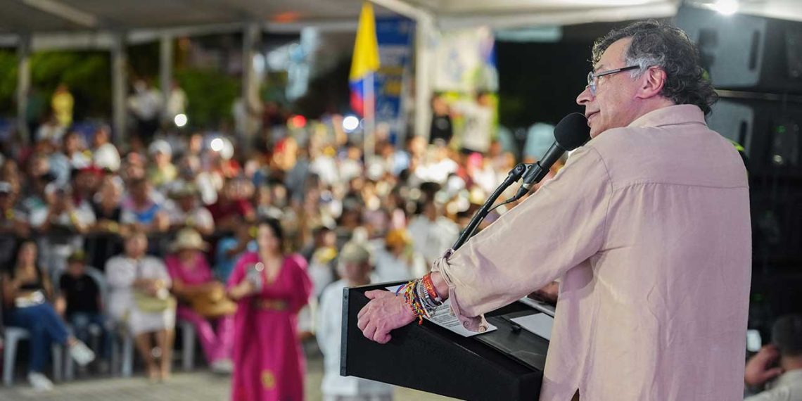Petro impulsa constituyente con cuenta personal: solo dos capítulos nuevos y meta de 5 millones de firmas