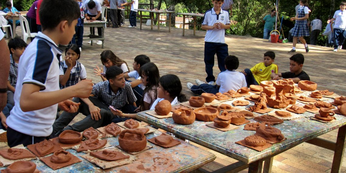 170 estudiantes participaron en el Encuentro de Alfareros y Cultura Guane en Floridablanca