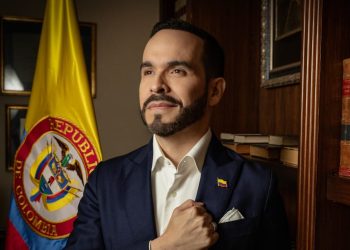 Abelardo de la Espriella lidera el preconteo en la recta final de la elección presidencial