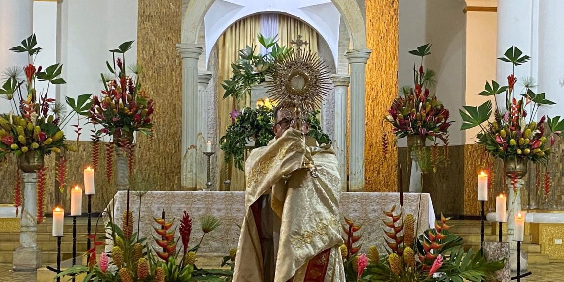 Fe y devoción marcan la celebración del Corpus Christi en Santander