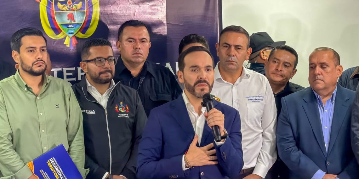 Santander presentó sus prioridades al presidente electo durante empalme regional en Bucaramanga
