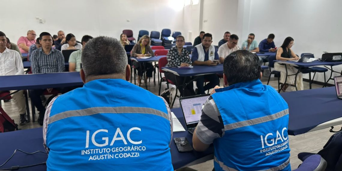 Santander logra ajustes en avalúos rurales y alivio para miles de familias campesinas