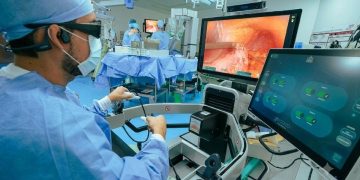 Hospital Internacional de Colombia realizó telecirugía robótica entre Santander y la India