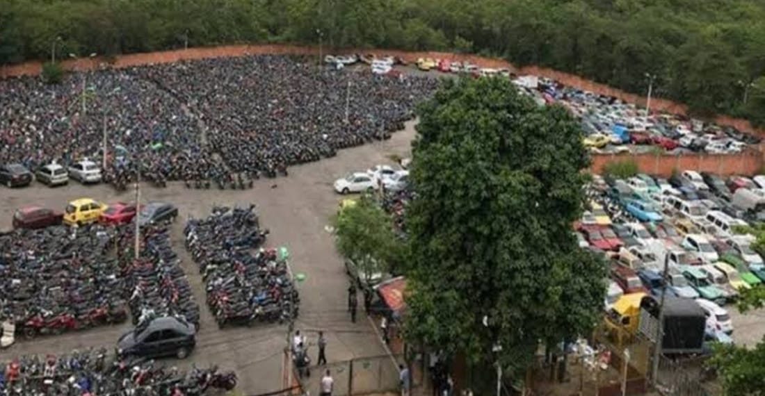 ¿Tiene un vehículo en los patios? Quedan pocos días para evitar que termine en la chatarrización