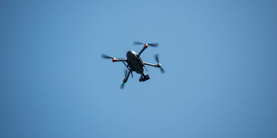 Ataque con drones explosivos deja dos militares afectados en base del Ejército en Convención