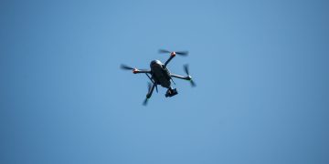 Ataque con drones explosivos deja dos militares afectados en base del Ejército en Convención