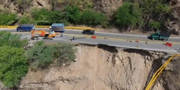 Invías mantendrá por dos semanas más la restricción para tractomulas en Pescadero mientras avanzan las obras