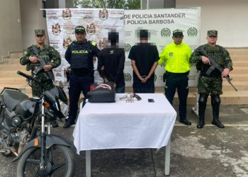 Capturan a dos personas señaladas por un doble homicidio en Barbosa