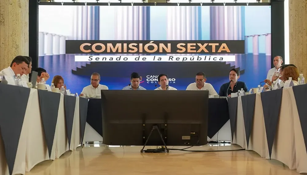 Comisión Sexta del Senado conoció en Santander proyectos clave para la seguridad, las vías y la sostenibilidad