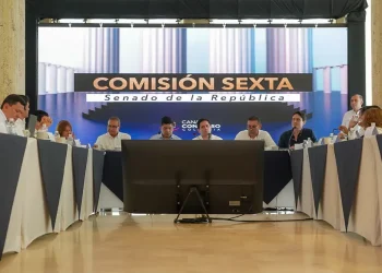 Comisión Sexta del Senado conoció en Santander proyectos clave para la seguridad, las vías y la sostenibilidad